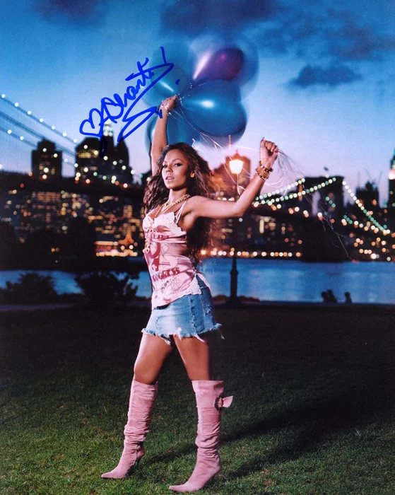 Ashanti autograph