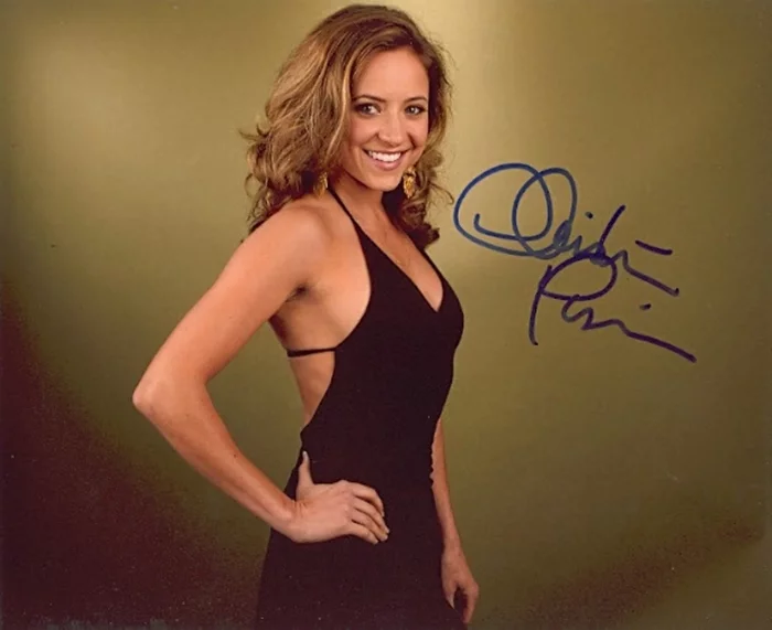 Christine Lakin autograph