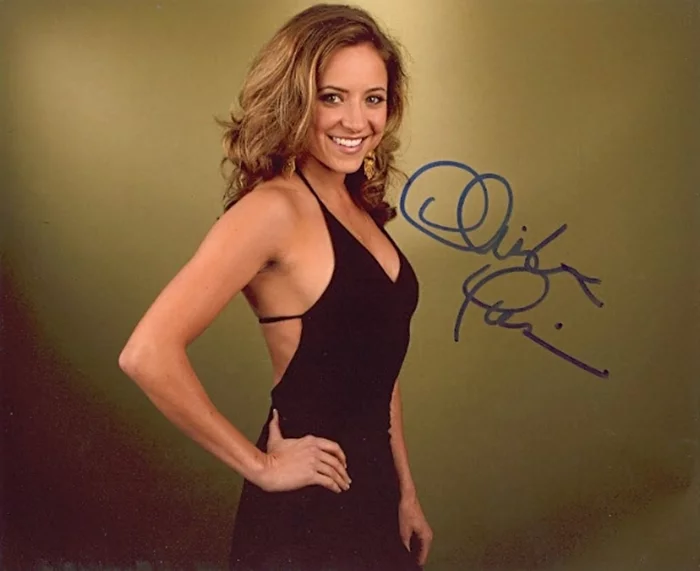 Christine Lakin autograph