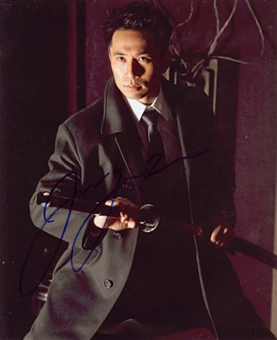 James Kyson Lee autograph