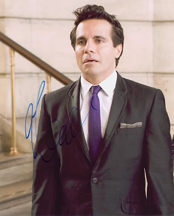 Mario Cantone autograph