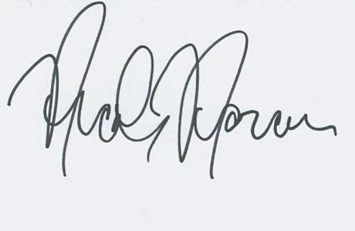 Nicole Narain autograph