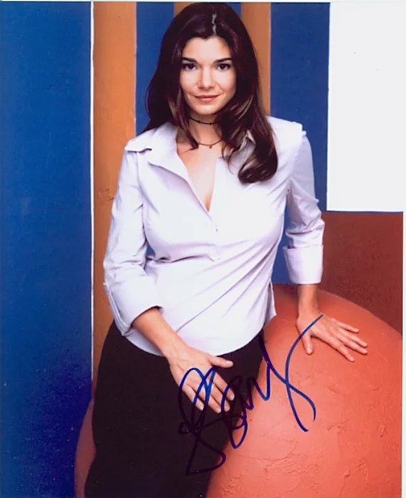 Laura San Giacomo autograph