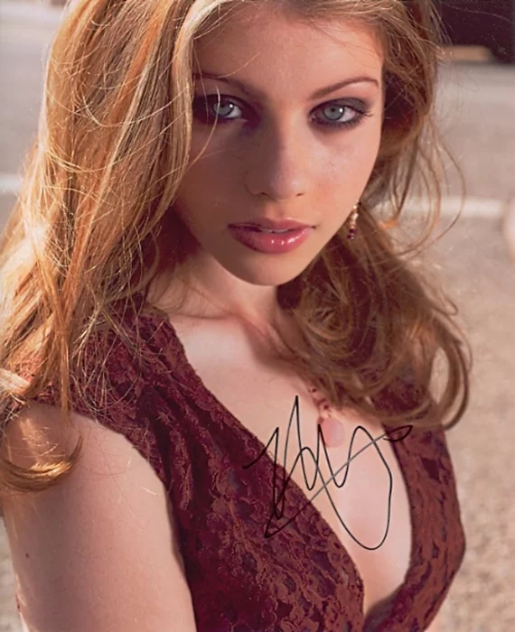 Michelle Trachtenberg autograph