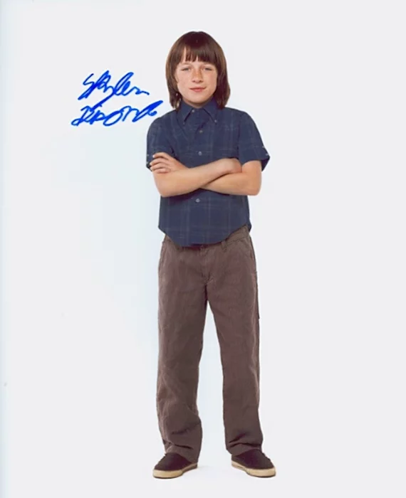 Skyler Gisondo autograph