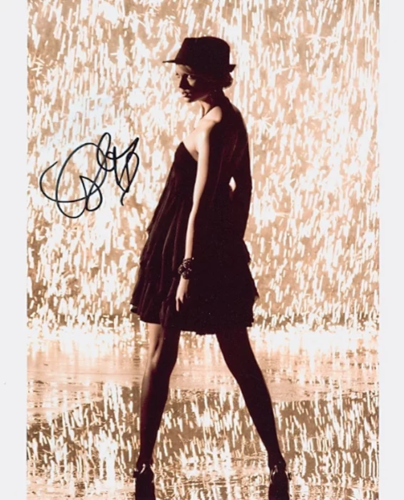 Taylor Swift autograph