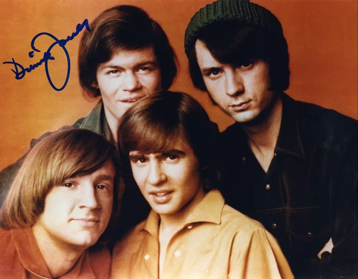 Davy Jones autograph