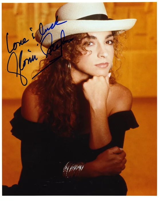 Gloria Estefan autograph