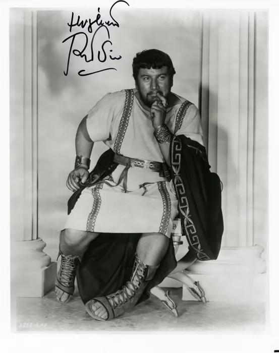 Peter Ustinov autograph