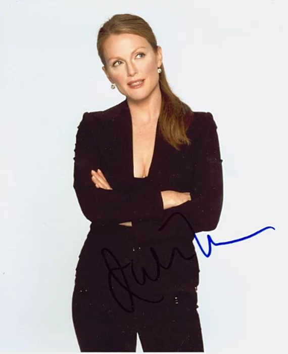 Julianne Moore autograph