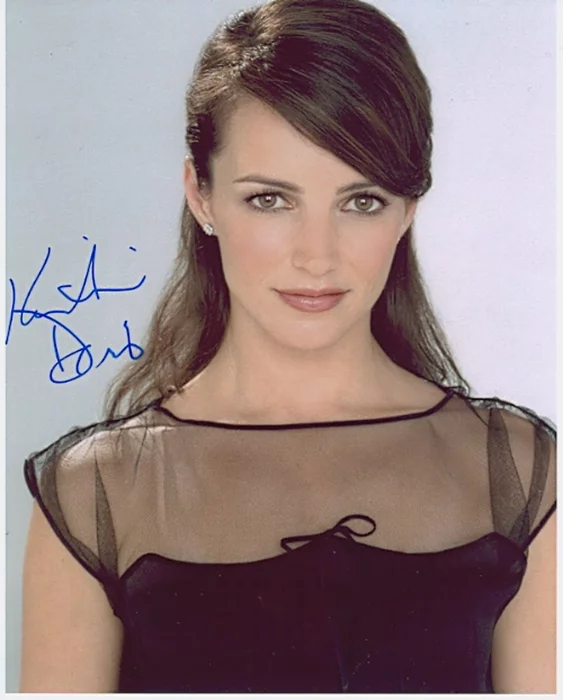 Kristin Davis autograph