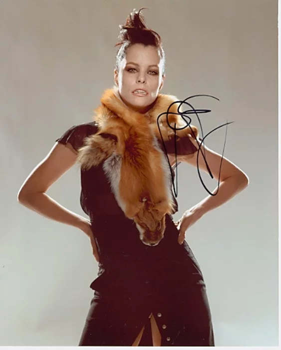 Parker Posey autograph