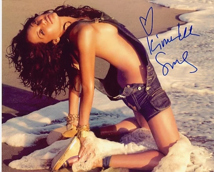 Kimora Lee autograph