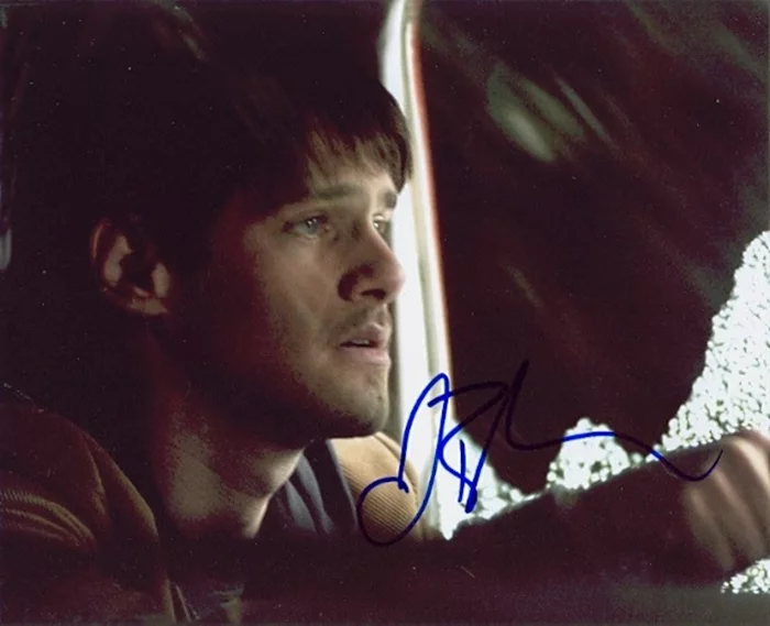 Justin Bartha autograph