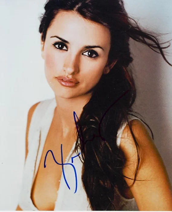 Penelope Cruz autograph