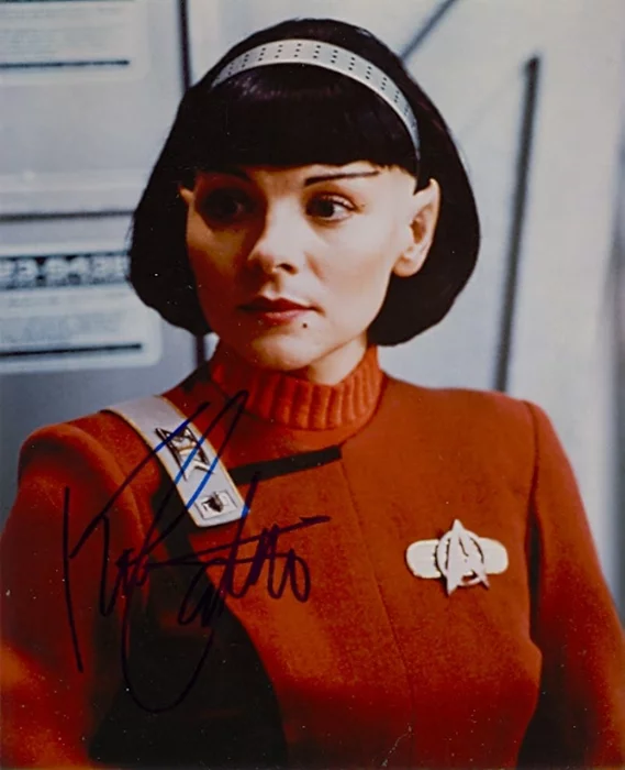 Kim Cattrall autograph