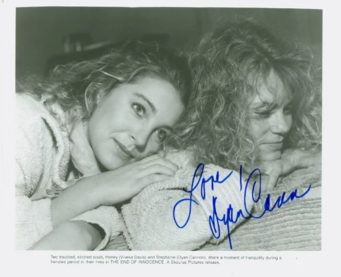 Dyan Cannon autograph