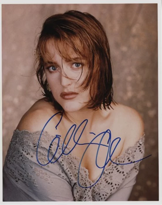 Gillian Anderson autograph