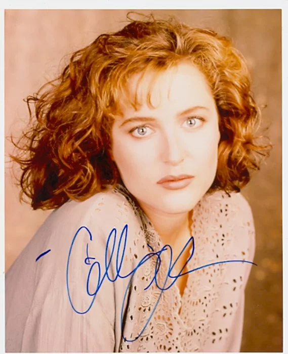 Gillian Anderson autograph