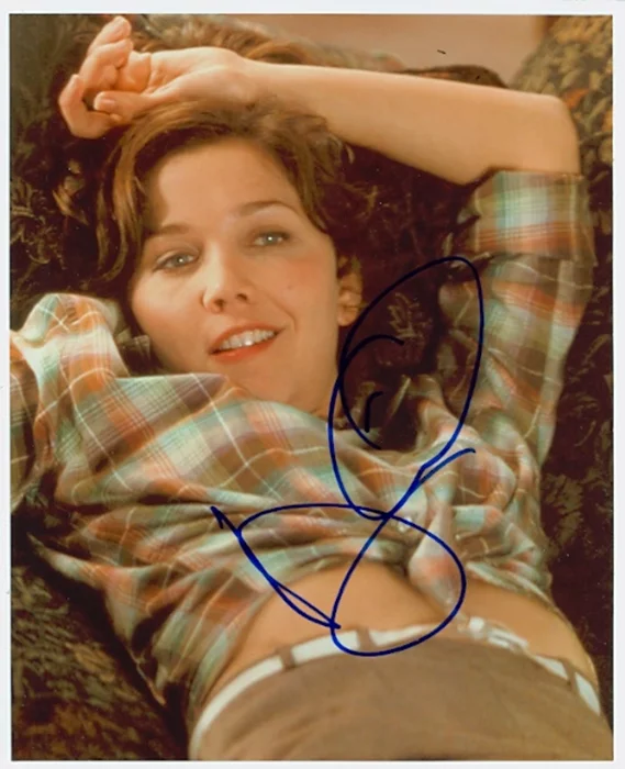 Maggie Gyllenhaal autograph