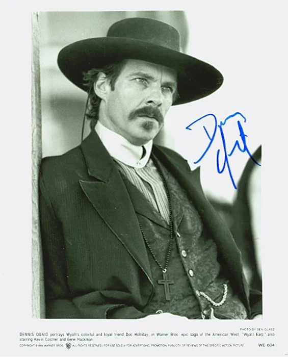 Dennis Quaid autograph