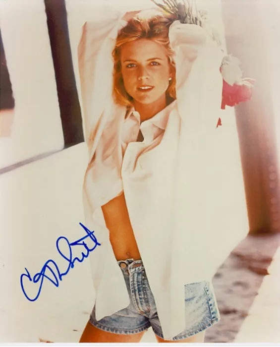 Courtney Thorne-Smith autograph