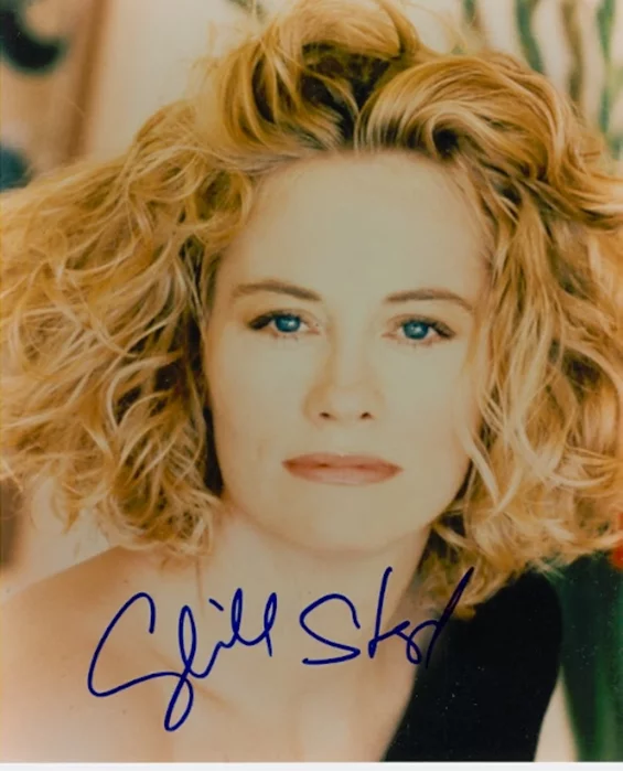 Cybill Shepherd autograph