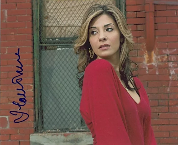 Callie Thorne autograph