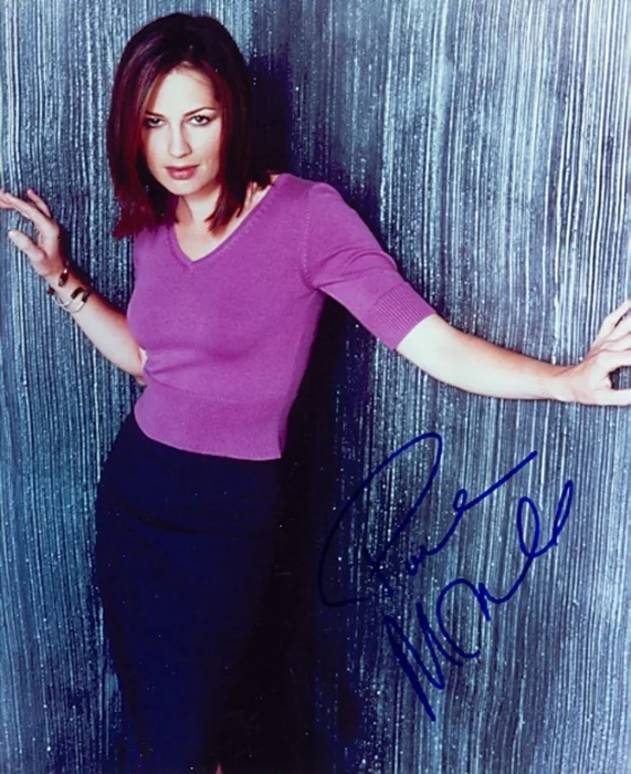 Paula Marshall autograph