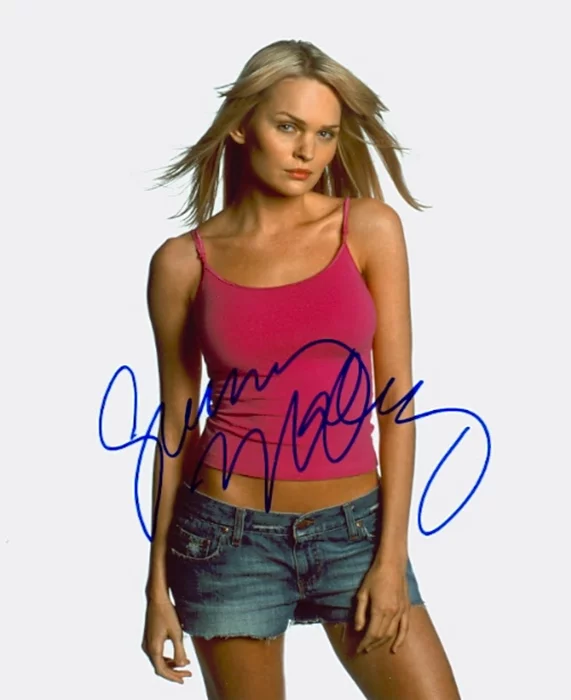 Sunny Mabrey autograph
