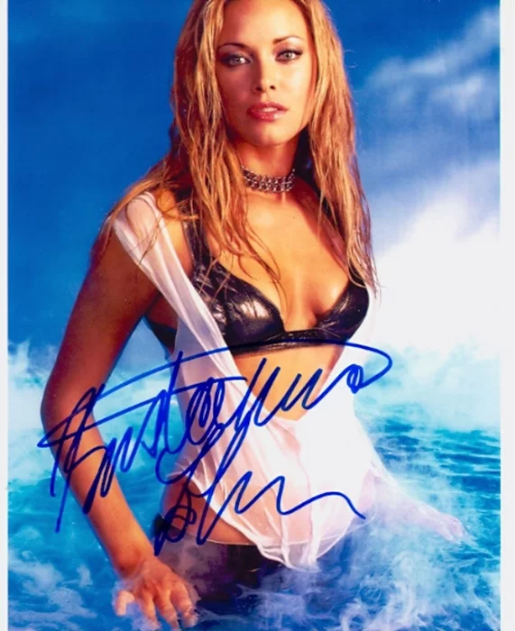 Kristanna Loken autograph
