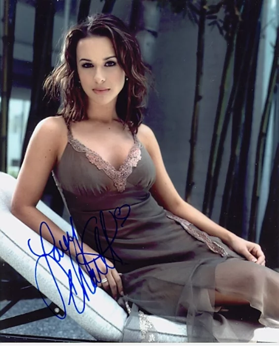 Lacey Chabert autograph