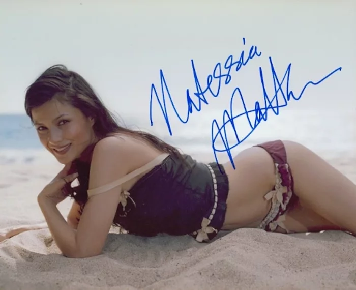 Natassia Malthe autograph