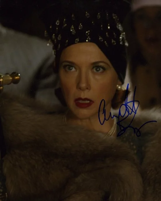 Annette Bening autograph