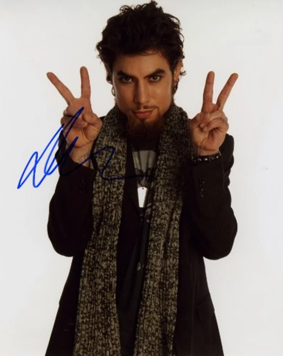 Dave Navarro autograph