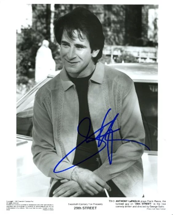 Anthony LaPaglia autograph