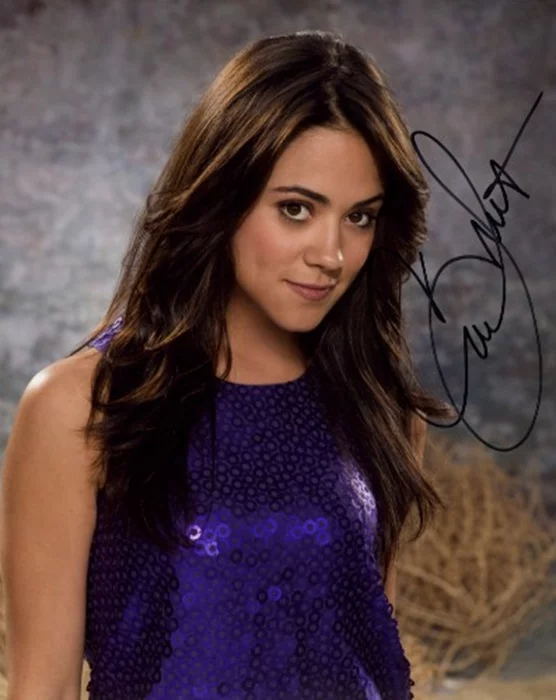 Camille Guaty autograph