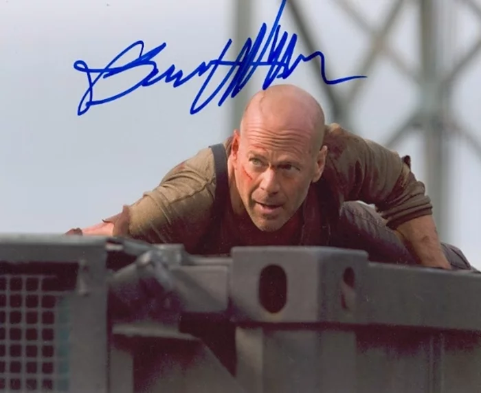 Bruce Willis autograph