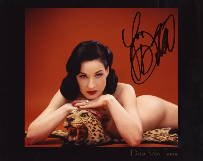 Dita Von Teese autograph