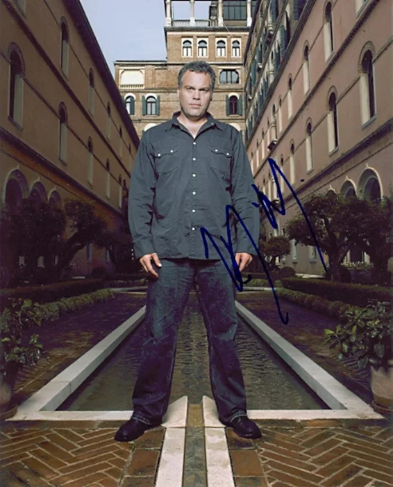 Vincent D'Onofrio autograph