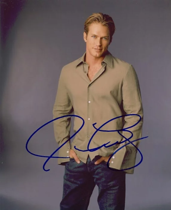 Jason Lewis autograph