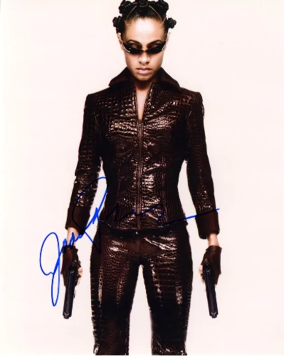 Jada Pinkett Smith autograph