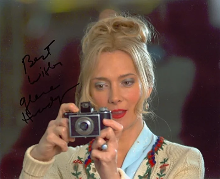 Glenne Headly autograph