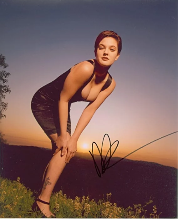 Drew Barrymore autograph
