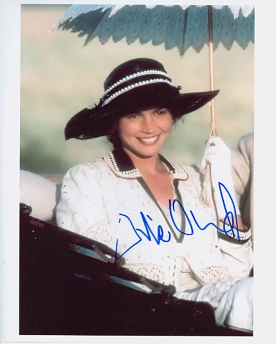 Julia Ormond autograph