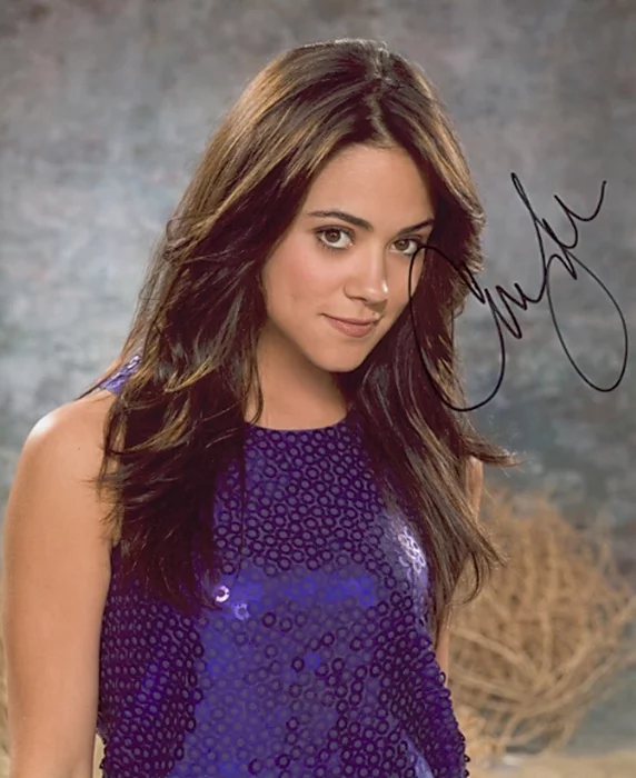 Camille Guaty autograph