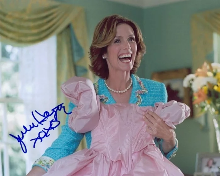 Julie Hagerty autograph