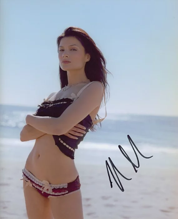 Natassia Malthe autograph
