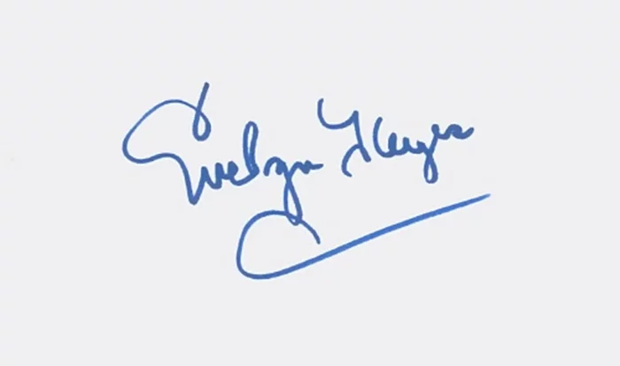 Evelyn Keyes autograph