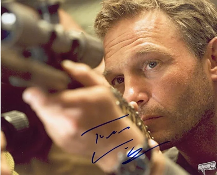 Thomas Kretschmann autograph